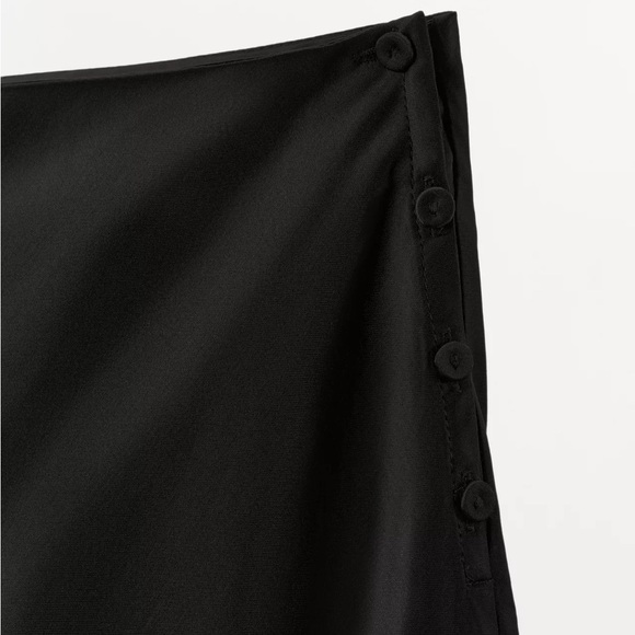 ZARA SATIN LACE SHORTS - Picture 7 of 8